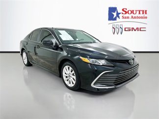 Used 2023 Toyota Camry LE image 1