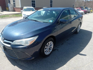 Used 2015 Toyota Camry LE image 1