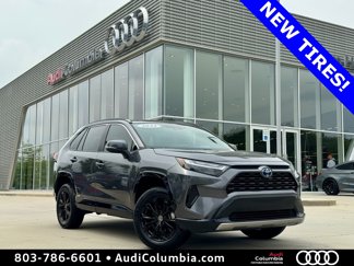 Used 2022 Toyota RAV4 SE image 1