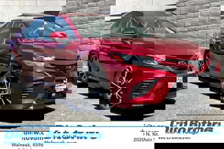 Used 2018 Toyota Camry SE image 1