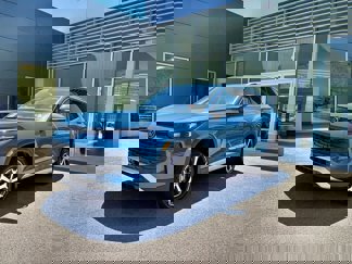 New 2025 Volkswagen Tiguan SE image 1