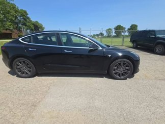 Used 2018 Tesla Model 3 Long Range image 1