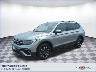 Used 2024 Volkswagen Tiguan S image 1