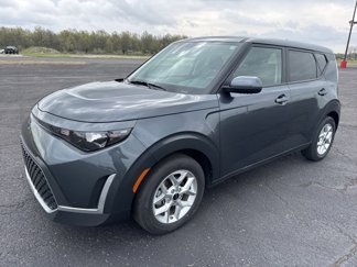 Used 2023 Kia Soul LX w/ LX Technology Package image 1