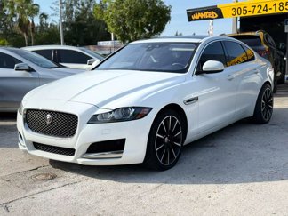 Used 2017 Jaguar XF image 1