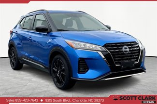 Used 2023 Nissan Kicks SR image 1