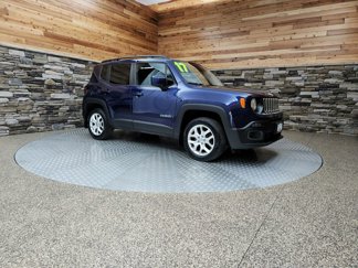 Used 2017 Jeep Renegade Latitude w/ Cold Weather Group image 1