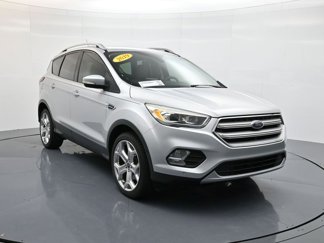 Used 2019 Ford Escape Titanium w/ U9j03 - Titanium Tow Package image 1