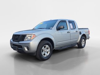 Used 2013 Nissan Frontier SV image 1