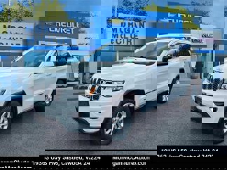 Used 2021 Jeep Grand Cherokee Laredo image 1