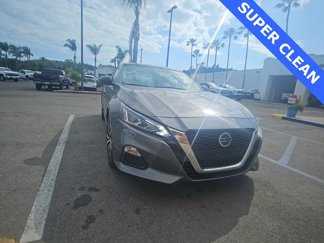 Used 2022 Nissan Altima 2.5 SR image 1