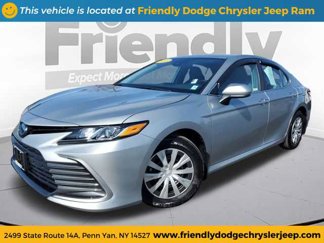 Used 2023 Toyota Camry LE image 1
