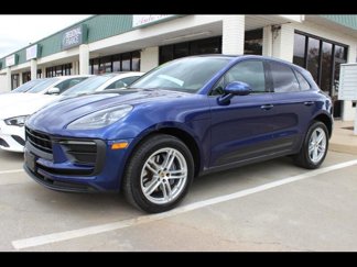 Used 2022 Porsche Macan Turbo image 1