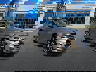 Used 2023 Chevrolet Malibu LT image 1