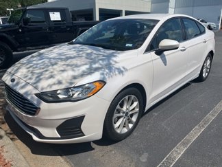 Used 2019 Ford Fusion SE image 1