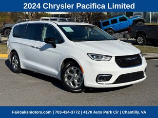 Certified 2024 Chrysler Pacifica Limited image 1
