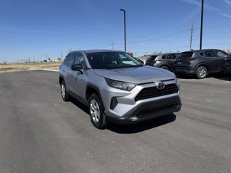Used 2022 Toyota RAV4 LE image 1