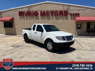 Used 2018 Nissan Frontier SV image 1