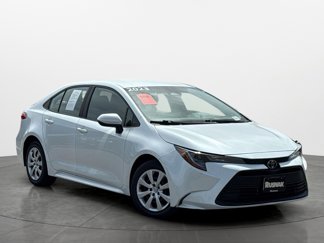Used 2023 Toyota Corolla LE image 1