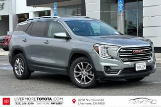 Used 2024 GMC Terrain SLT image 1