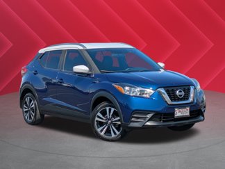 Used 2018 Nissan Kicks SV image 1