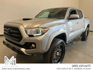Used 2017 Toyota Tacoma TRD Sport image 1