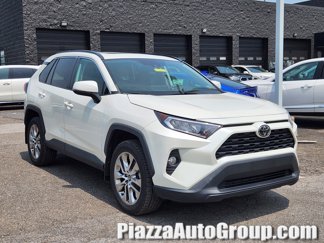 Used 2021 Toyota RAV4 XLE Premium image 1