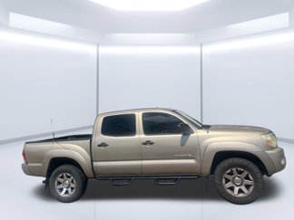 Used 2007 Toyota Tacoma PreRunner image 1