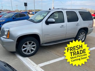 Used 2011 GMC Yukon Denali image 1
