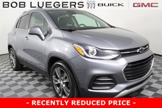 Certified 2020 Chevrolet Trax LT w/ Sun & Sound Package image 1