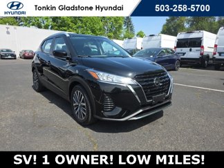 Used 2021 Nissan Kicks SV image 1