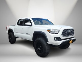 Used 2019 Toyota Tacoma TRD Off-Road image 1