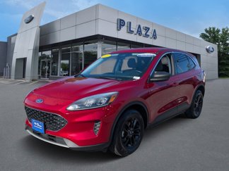 Certified 2022 Ford Escape SE w/ Convenience Package image 1