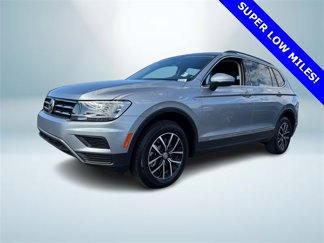 Certified 2021 Volkswagen Tiguan SE image 1