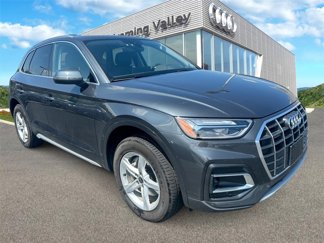 Used 2024 Audi Q5 2.0T Premium w/ Convenience Package image 1
