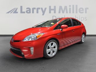 Used 2015 Toyota Prius Five image 1