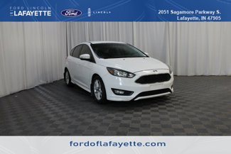 Used 2016 Ford Focus SE w/ SE Sport Package image 1