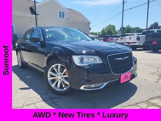 Used 2016 Chrysler 300 Limited w/ Driver Convenience Group image 1