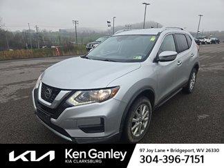 Used 2019 Nissan Rogue SV image 1