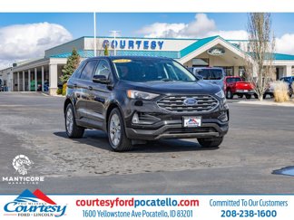 Used 2024 Ford Edge Titanium image 1