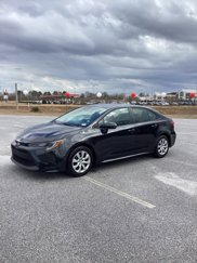 Used 2022 Toyota Corolla LE image 1
