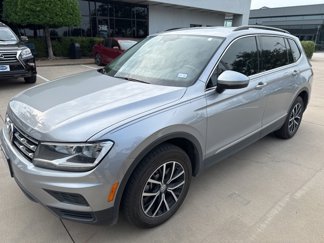 Used 2021 Volkswagen Tiguan SE image 1