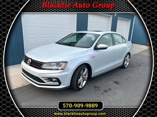 Used 2017 Volkswagen Jetta GLI image 1