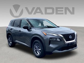Used 2023 Nissan Rogue S image 1