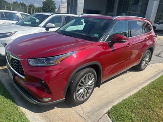 Used 2021 Toyota Highlander Platinum image 1