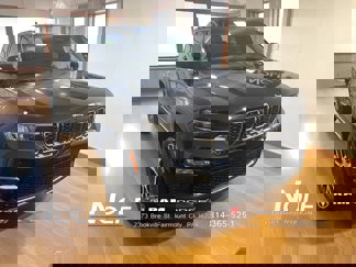 New 2025 Jeep Grand Cherokee Limited image 1