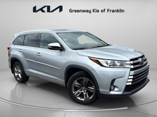 Used 2017 Toyota Highlander Limited Platinum image 1