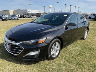 Used 2022 Chevrolet Malibu LT image 1