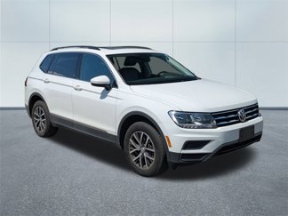 Used 2020 Volkswagen Tiguan SE w/ Panoramic Sunroof Package image 1