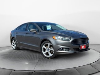 Used 2013 Ford Fusion SE image 1